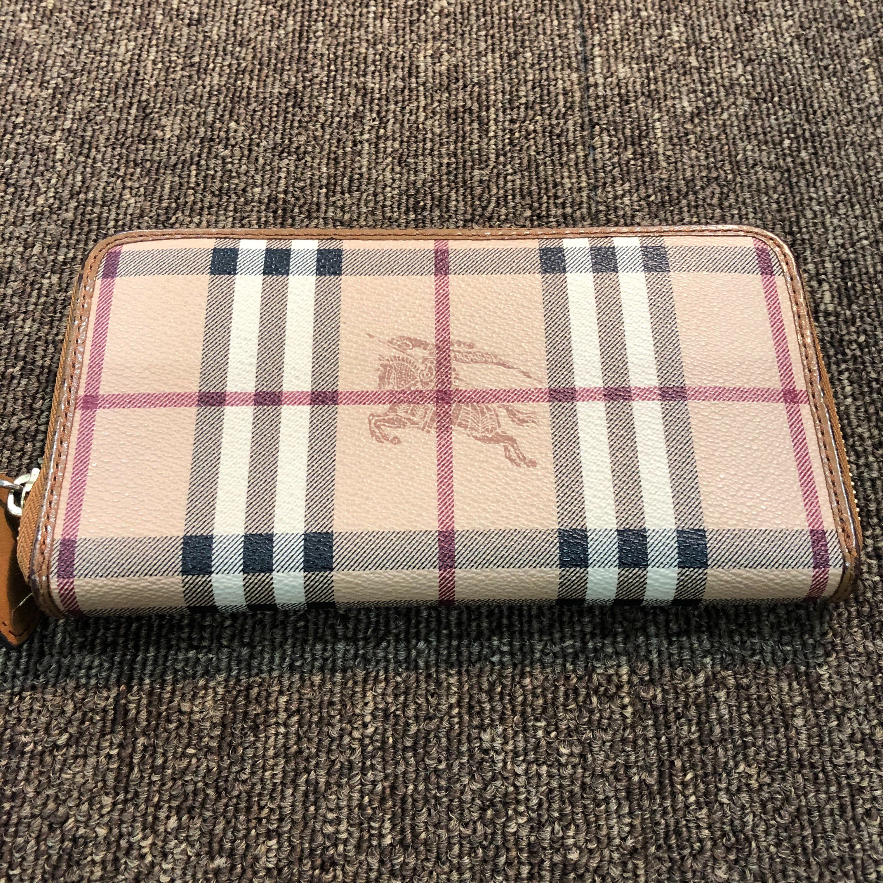 BURBERRY Check Round Fastener Wallet