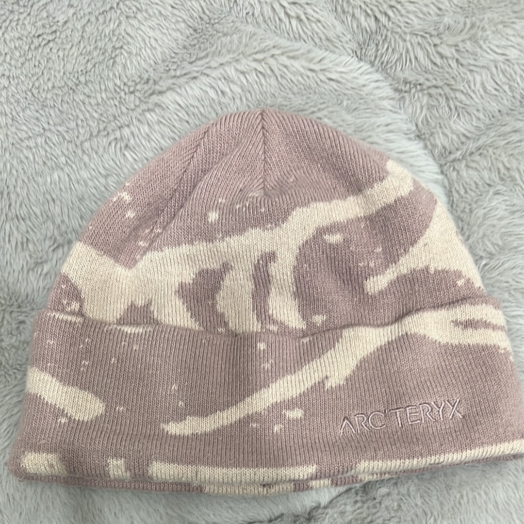 ARC'TERYX Grotto Talk "Dk Aipine Rose/Aipine Rose"