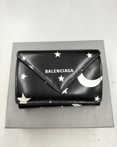 BALENCIAGA