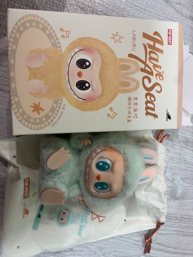 POP MART THE MONSTERS (LABUBU) Have a Seat Plush Series QUQU