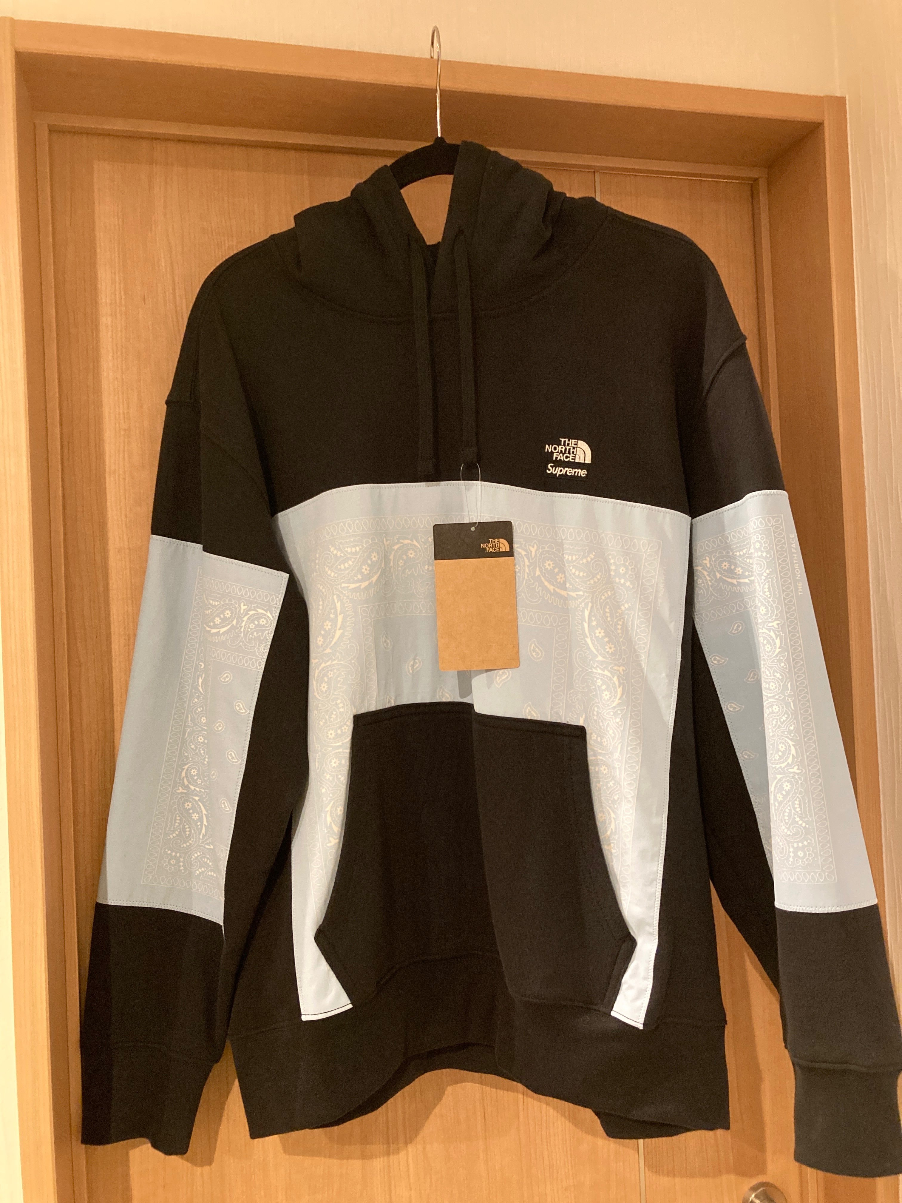 Supreme x The North Face Bandana Hooded Sweatshirt "Black"