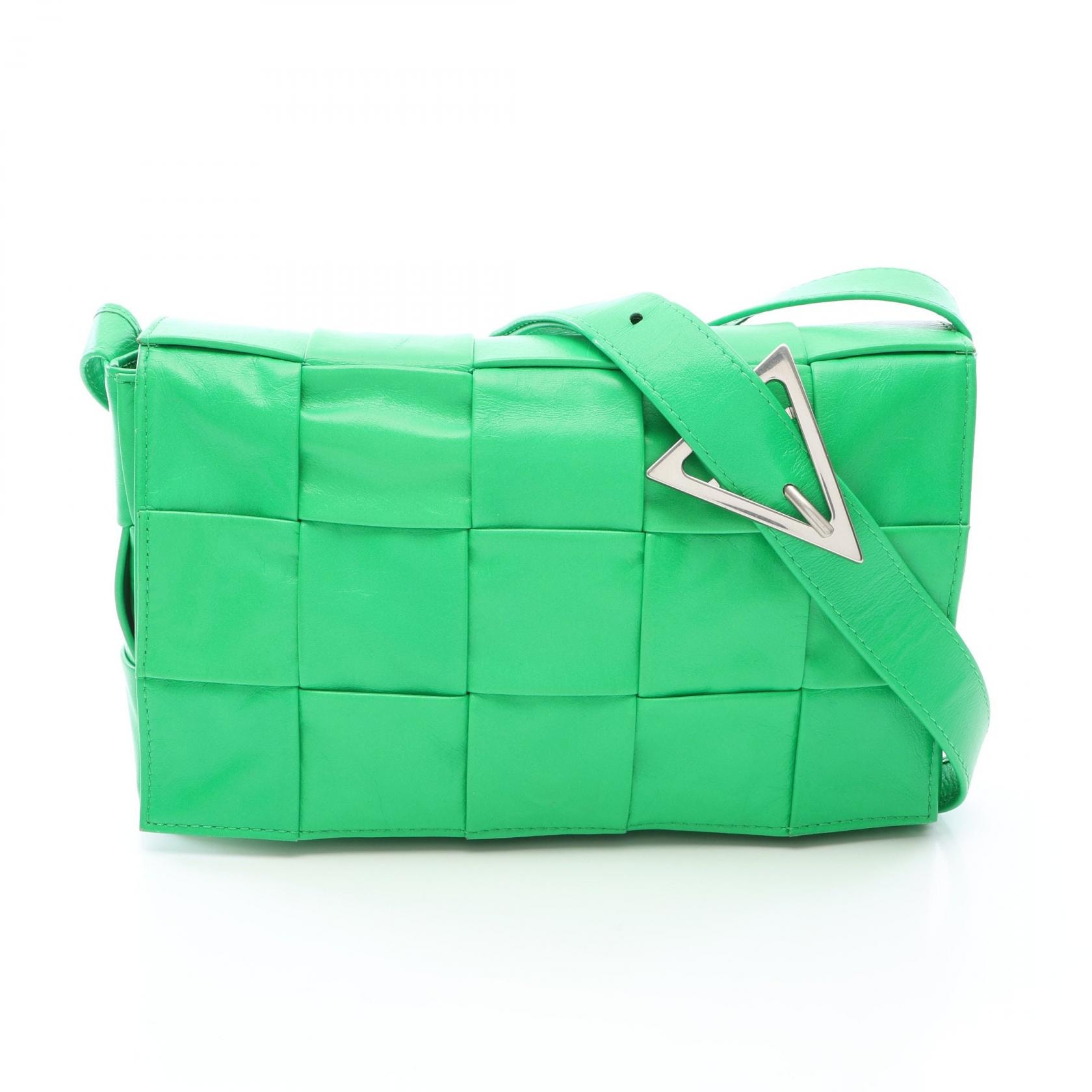 ボッテガヴェネタ BOTTEGA VENETA カセット マキシイントレチャート ショルダーバッグ バッグ レザー レディース グリーン系 【中古】