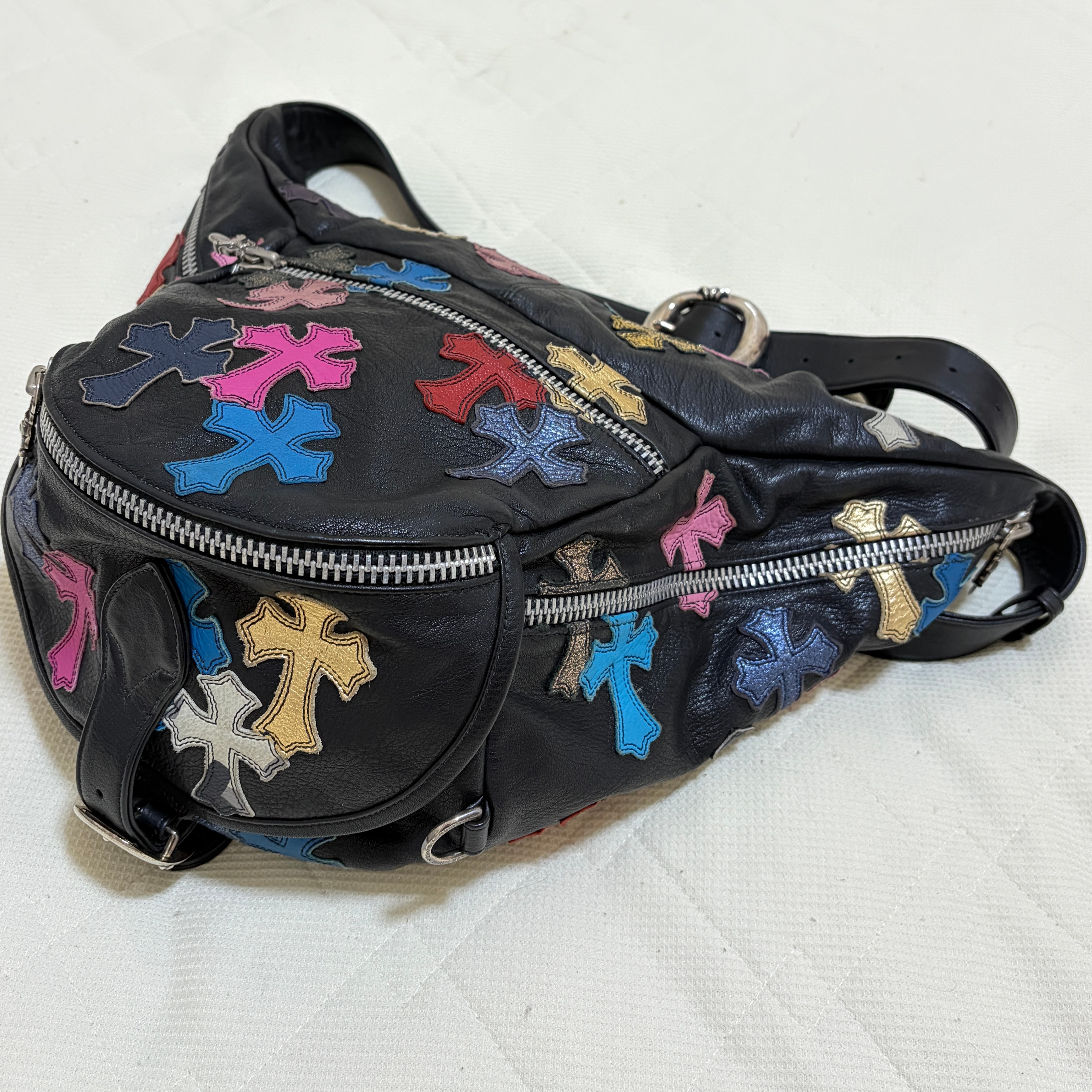 クロムハーツ【CHROMEHEARTS】【エクストララージ】マルチカラー/マルチパッチ/スナットパック/セメタリークロスパッチ/ウエストポーチ/ボディーバッグ/XL