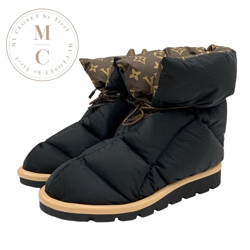 美品　ルイヴィトン　LV ブーツ　35 36 スニーカー　靴　ロゴ　モノグラム ルイ・ヴィトン、ゴールドの“LVロゴ”やラゲージタグ付きのウィメンズ