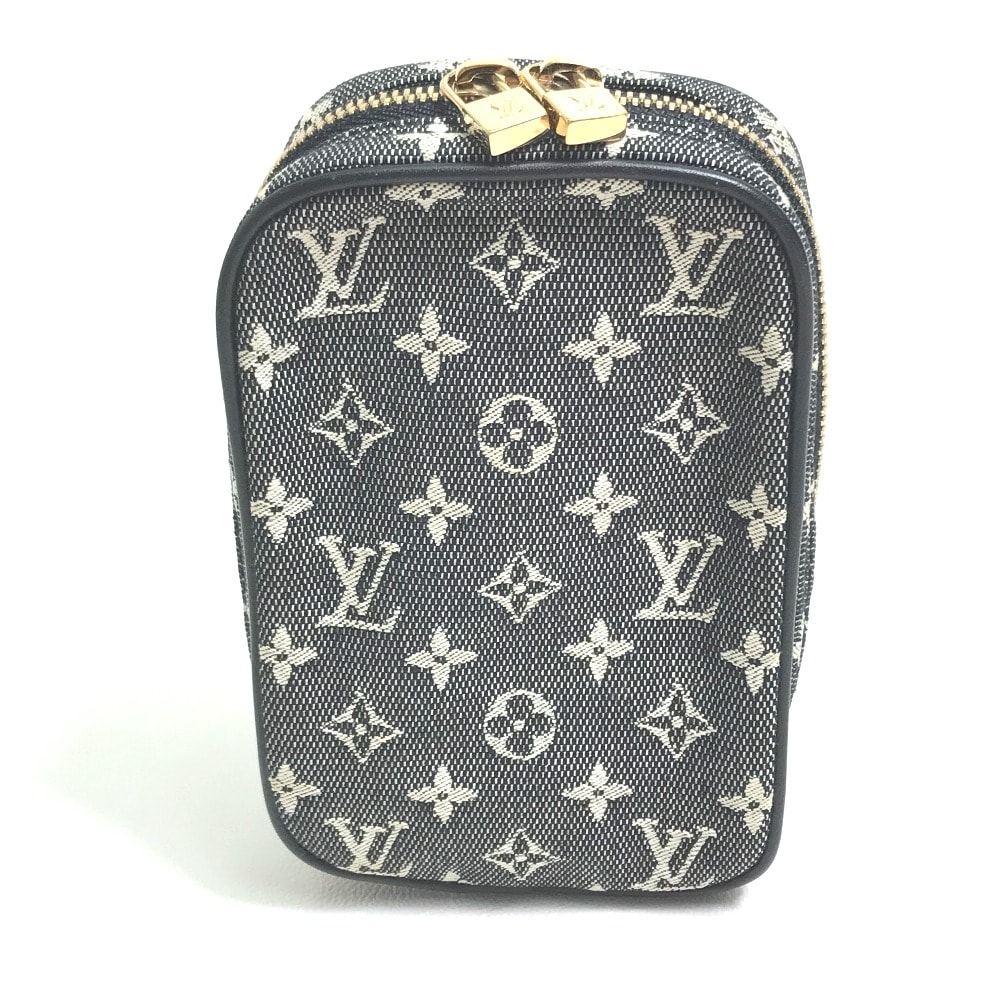 Louis Vuitton Monogram Digital Camera Case "Noir"