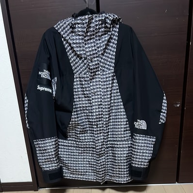 Supreme x The North Face Studded Mountain Light Jacket "Black"