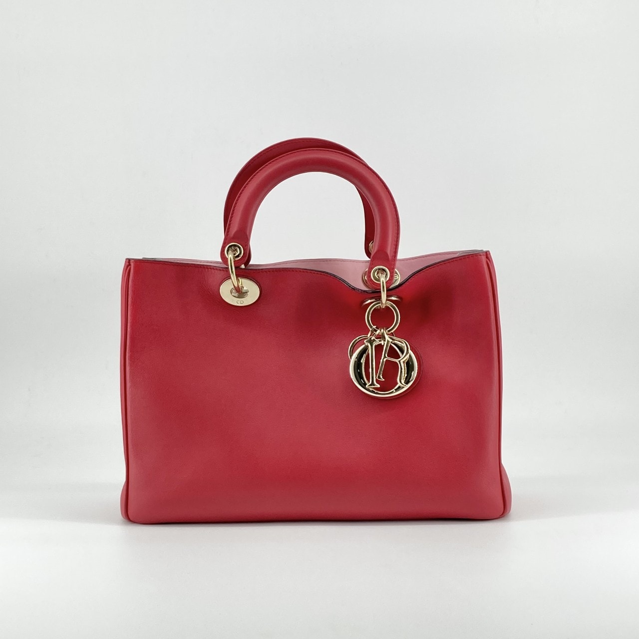 Christian Dior(クリスチャンディオール) ディオリッシモ レザー 2WAY ゴールドロゴ付 ショルダーバッグ レッド×ゴールド