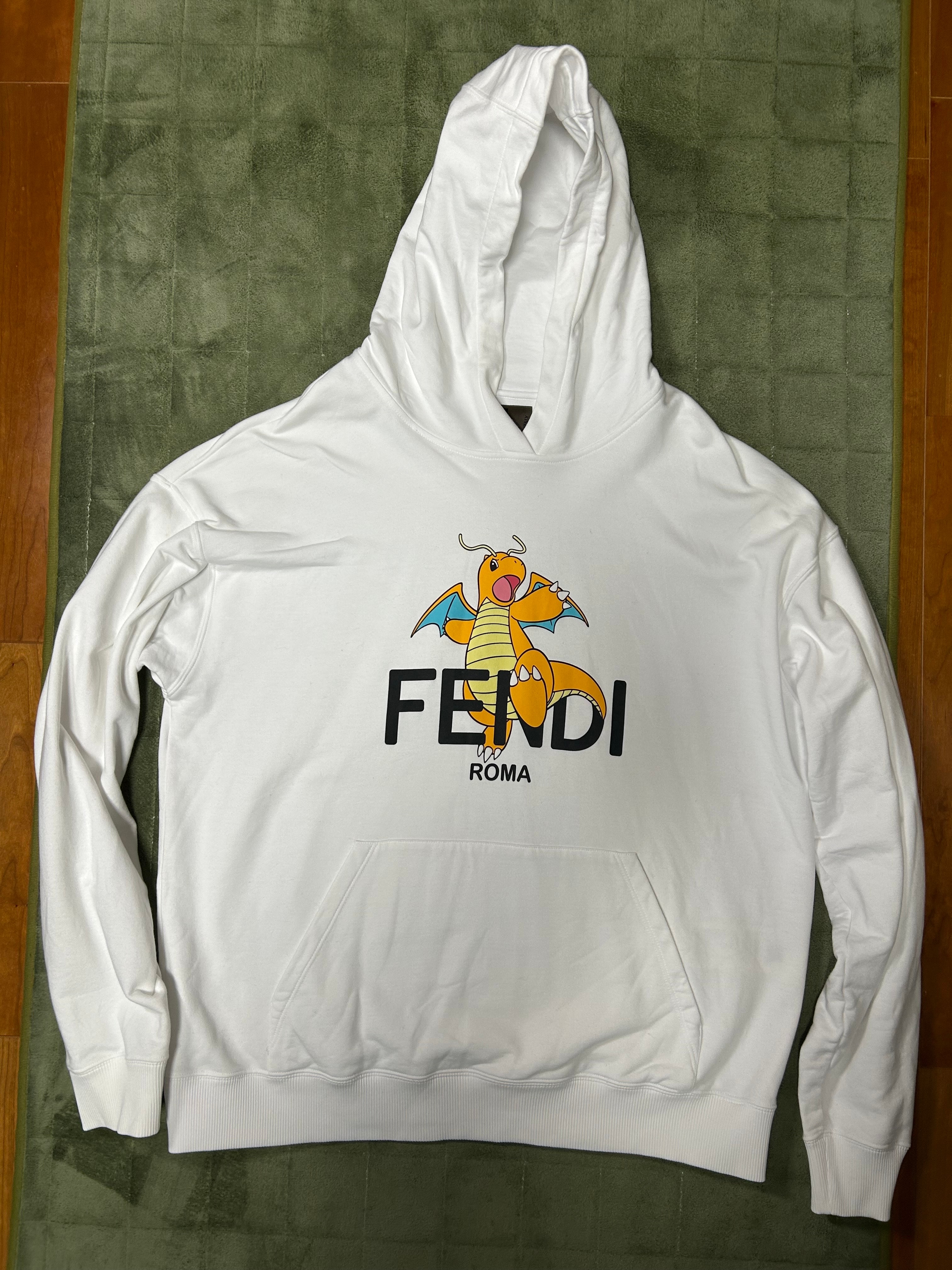 ポケモン x フラグメント x フェンディ メンズ カイリュー スウェットシャツ "ホワイト" FY1143AQJKF0QA0