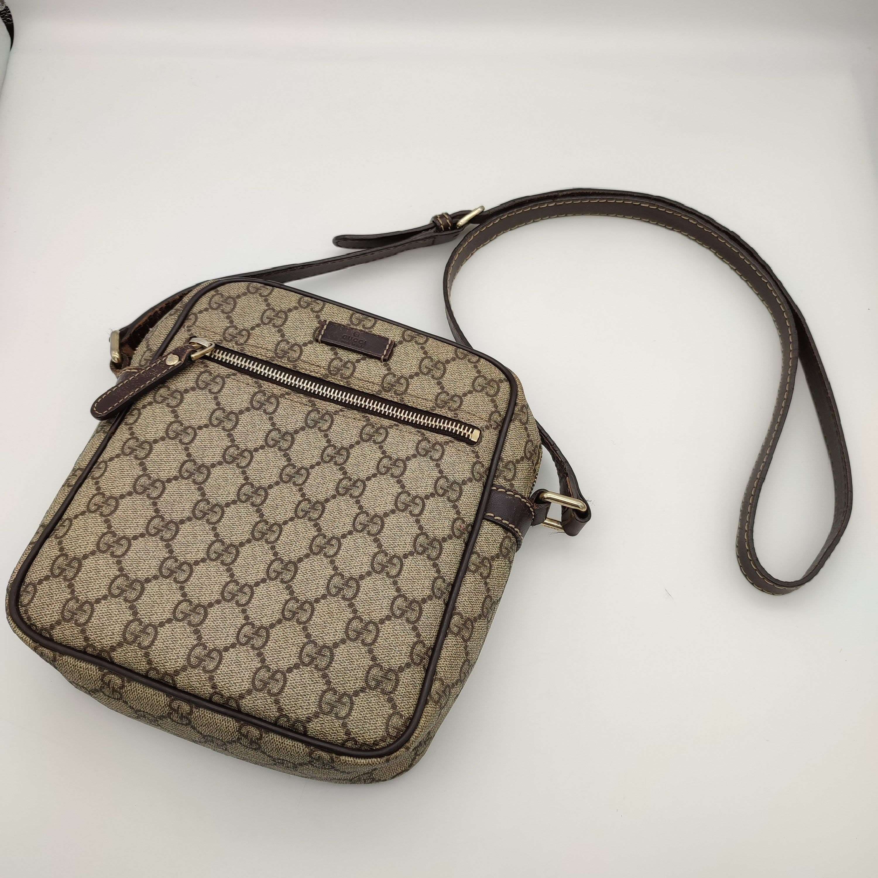 GUCCI ショルダーバッグ 233268 GGプラス  ブラウン