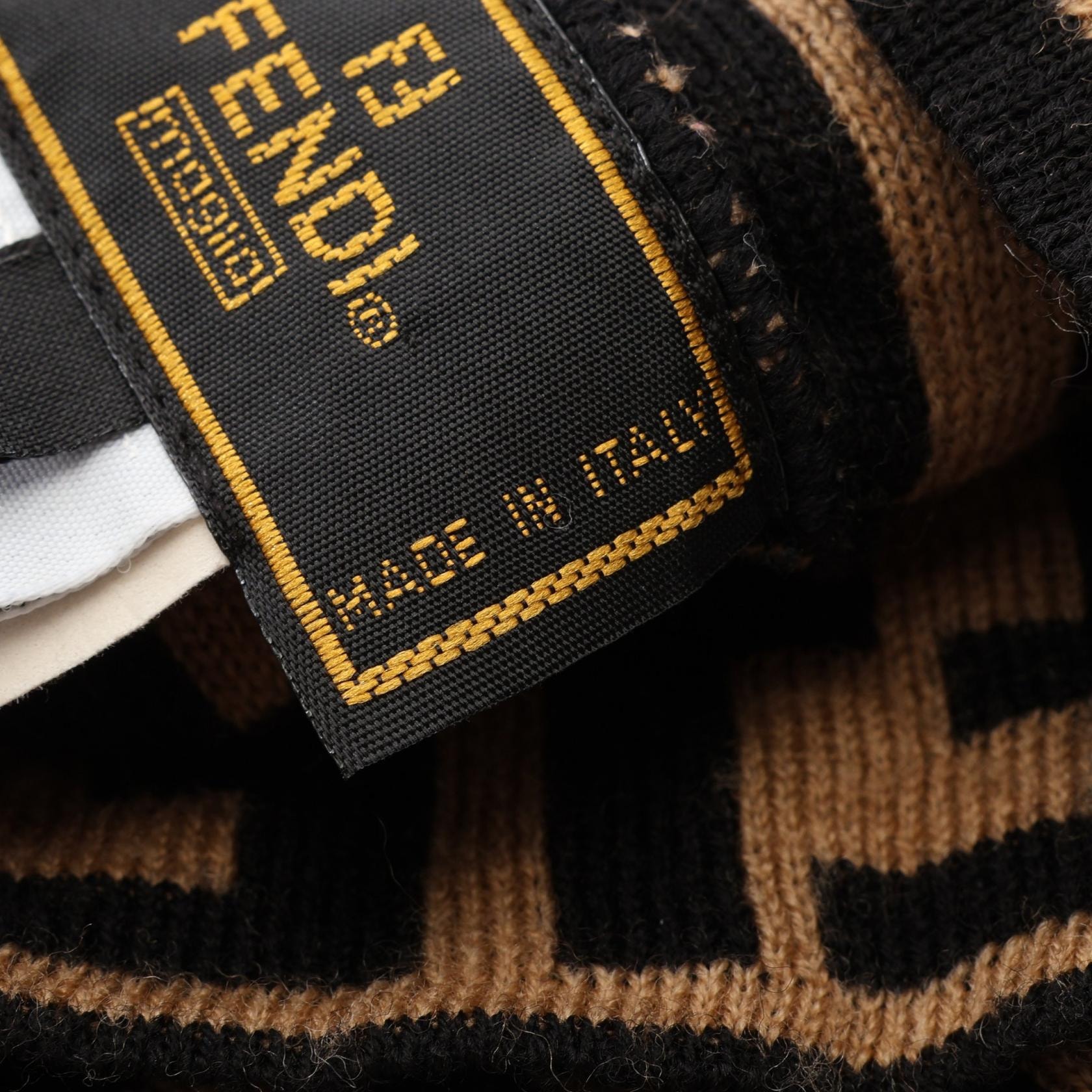 C (やや傷や汚れあり)】フェンディ FENDI ズッカ ニットキャップ 帽子