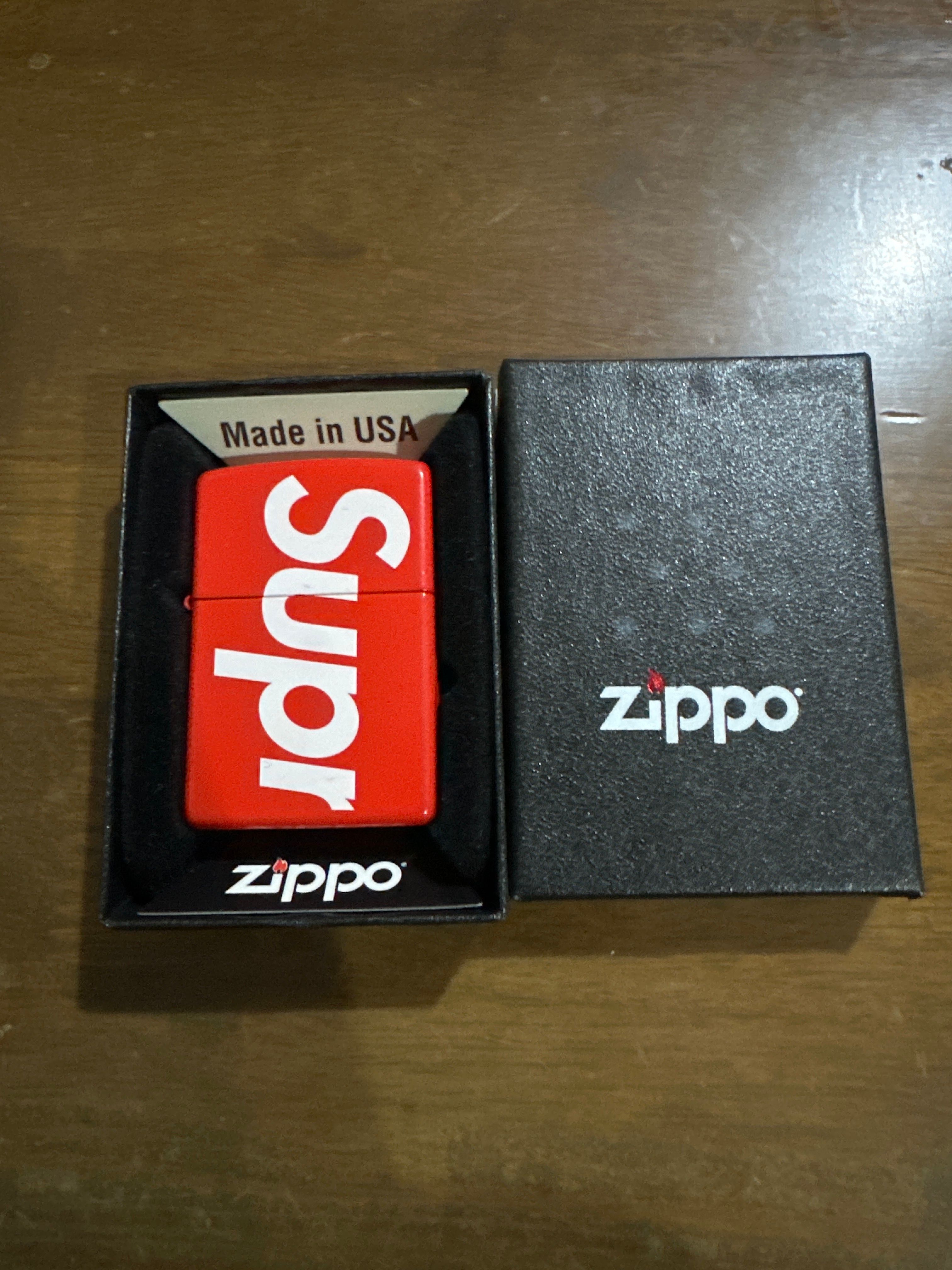 Supreme Logo Zippo "Red"