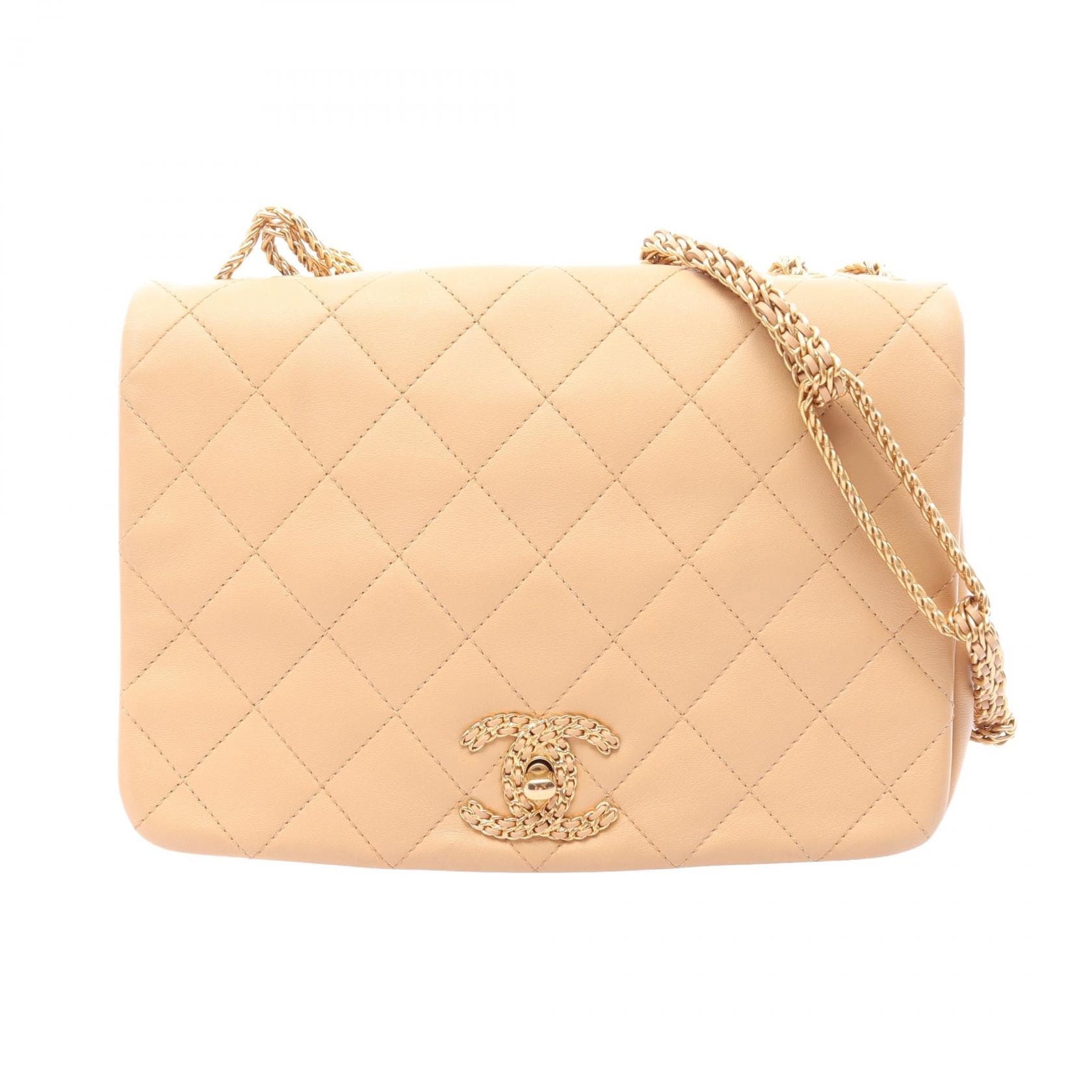 シャネル CHANEL マトラッセ ショルダーバッグ バッグ ラムスキン(羊革) レディース ベージュ系 【中古】