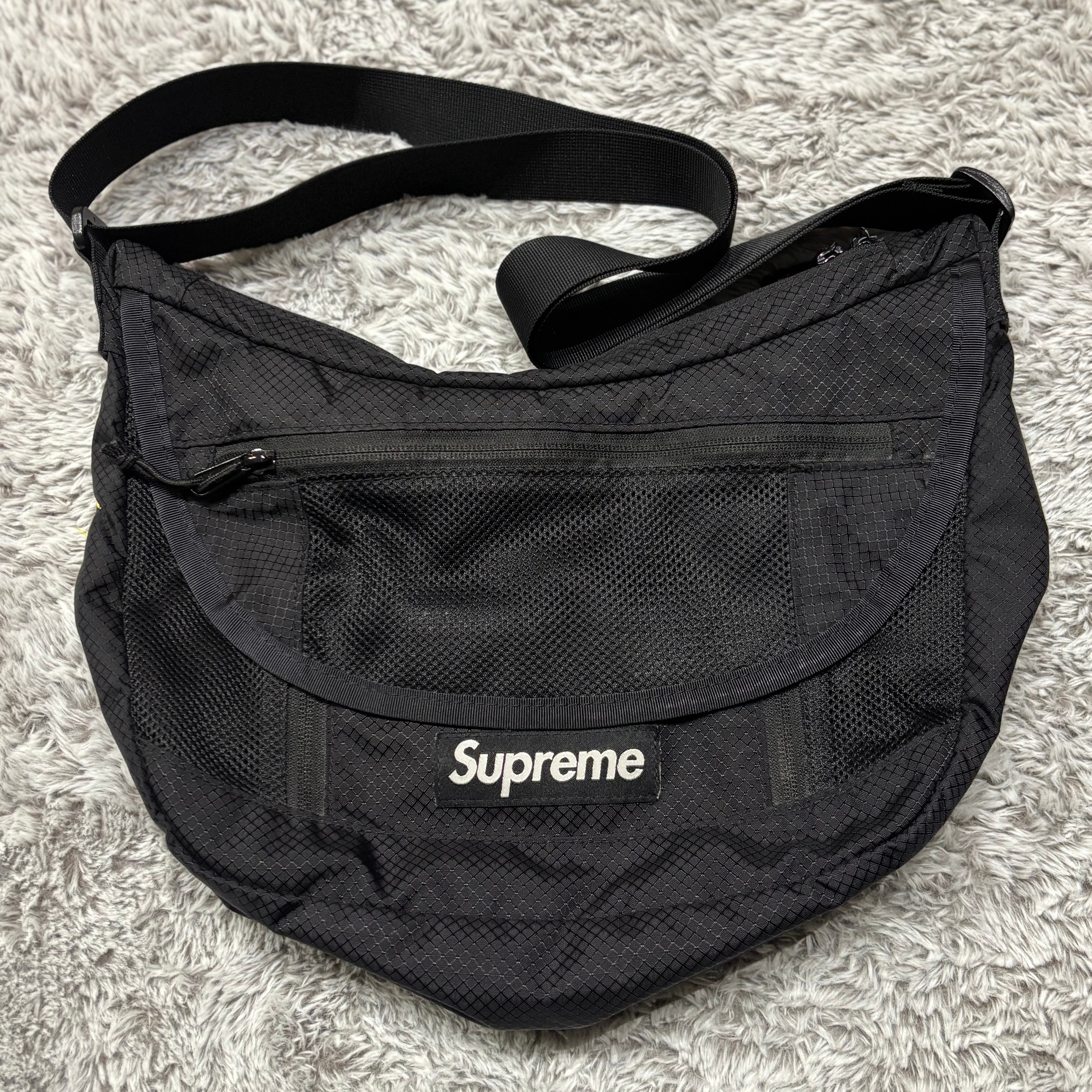 Supreme 2022ss Small Messenger Bag 