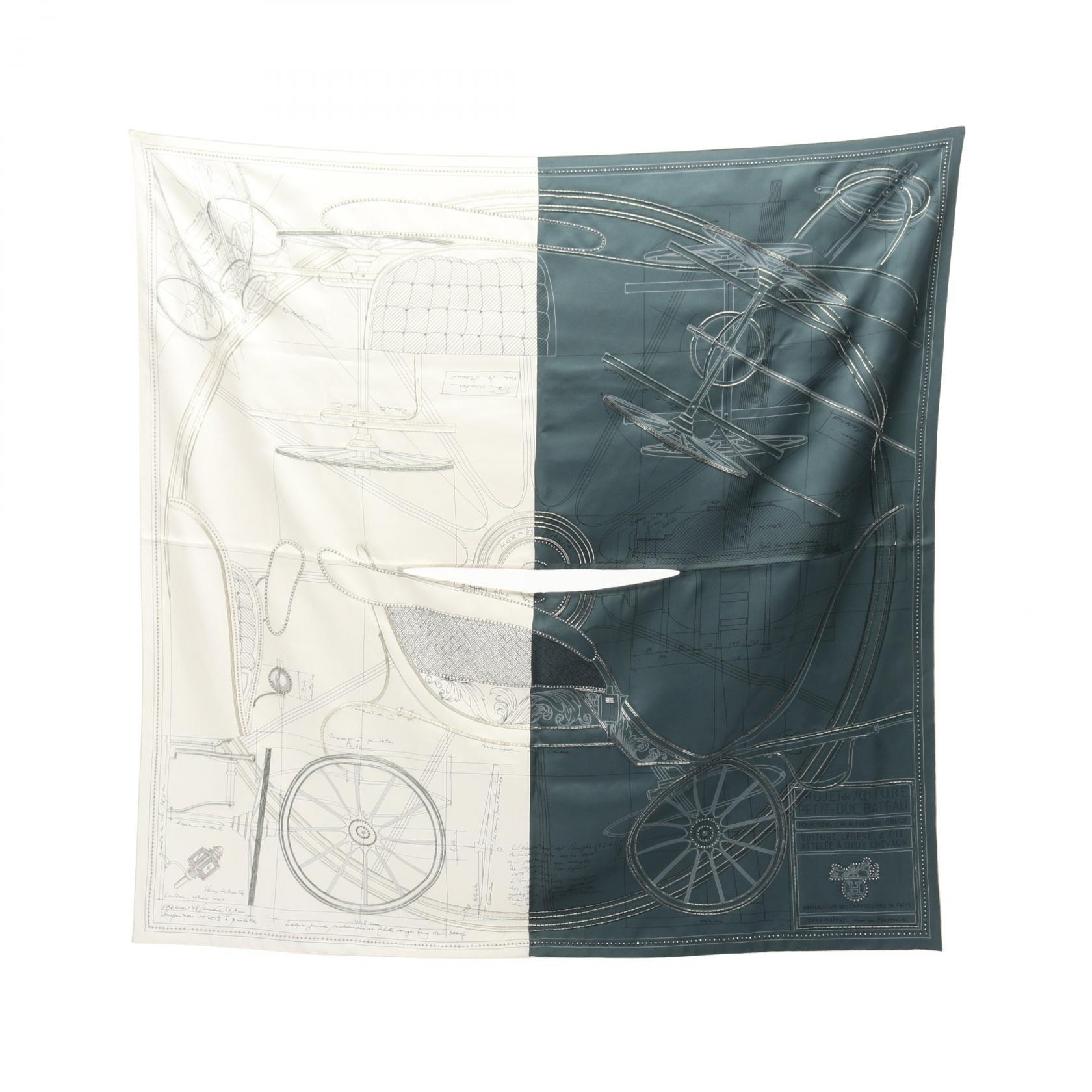 エルメス HERMES カレ ドサール PROJET de VOITURE PETIT-DUC BATEAU ビーズ スカーフ 衣料品 シルク シルク レディース グリーン系 / ホワイト系 / ブラック系 【中古】