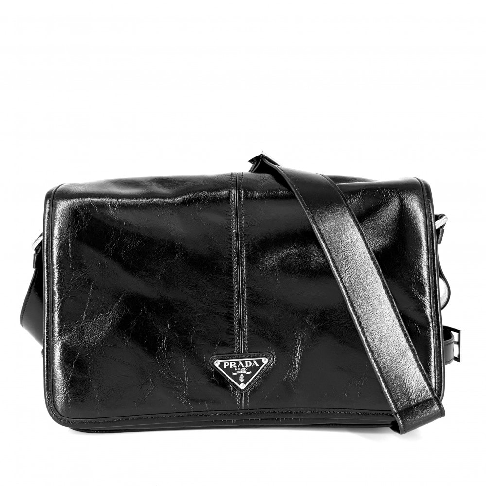 PRADA プラダ ショルダーバッグ トライアングルロゴ ソフトルックスレザー 肩掛け 斜め掛け 2VD073 レザー    ブラック 黒 シルバー金具 ユニセックス 美品【中古品】