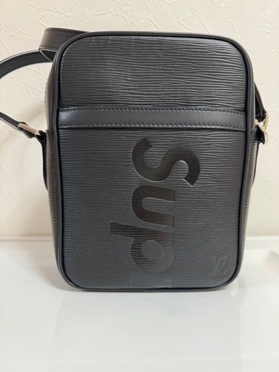 Louis Vuitton x Supreme Danube PM "Black"