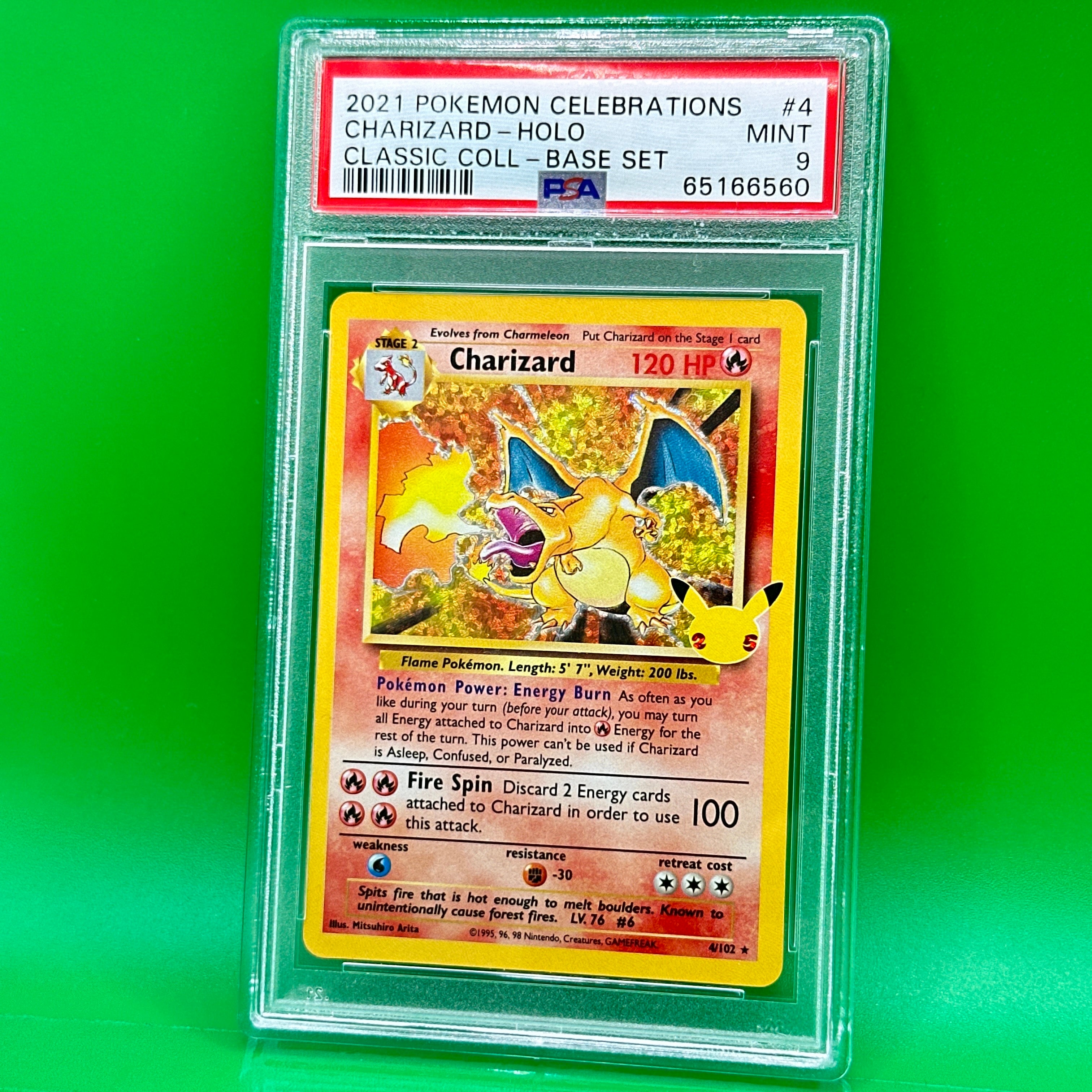 リザードン [4/102]【英語版】(ソード&シールド「セレブレーションズ」)