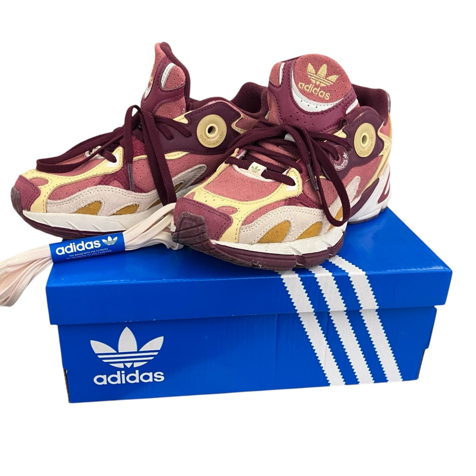 186000 現状品 adidas アディダス スニーカー 22cm バーガンディ、イエロー GZ4335 レディース