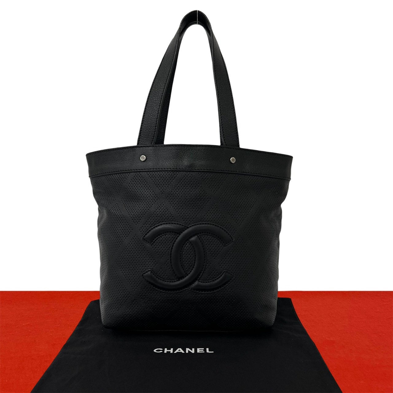 CHANEL シャネル パンチング ココマーク レザー トートバッグ ブラック
17306