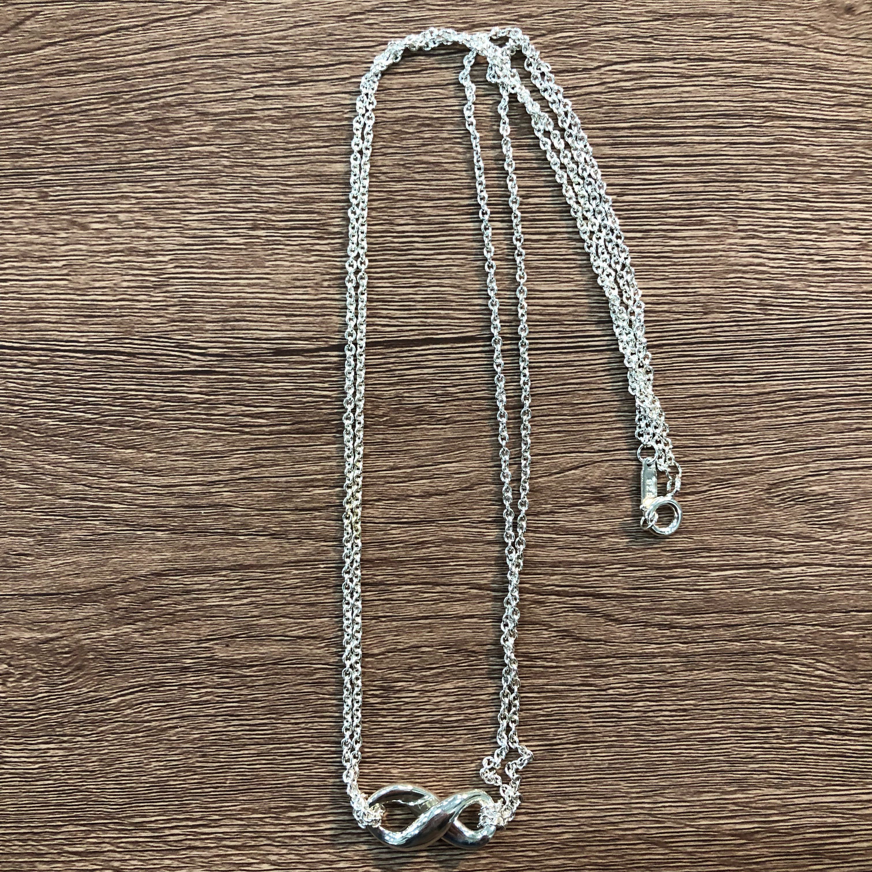 Tiffany & Co Infinity Pendant Necklace "Silver"