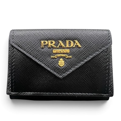 PRADA 極美品 プラダ SAFFIANO METAL サフィアーノ メタル 三つ折り財布 1MH021 サフィアーノレザー NERO ブラック ロゴプレート コンパクトウォレット ミニ Aランク 鑑定済 中古 プラダ財布