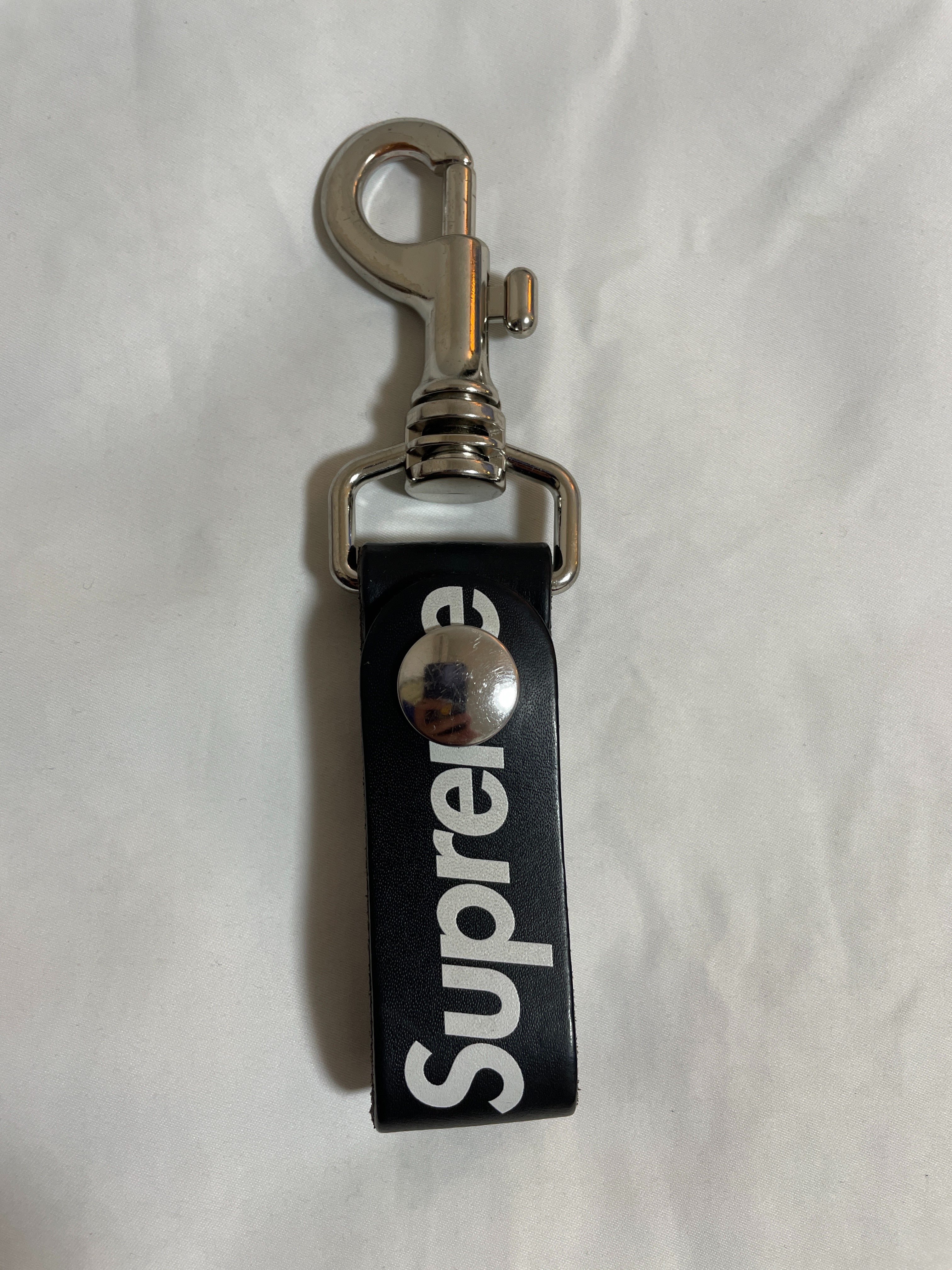 Supreme Leather Key Loop "Black"