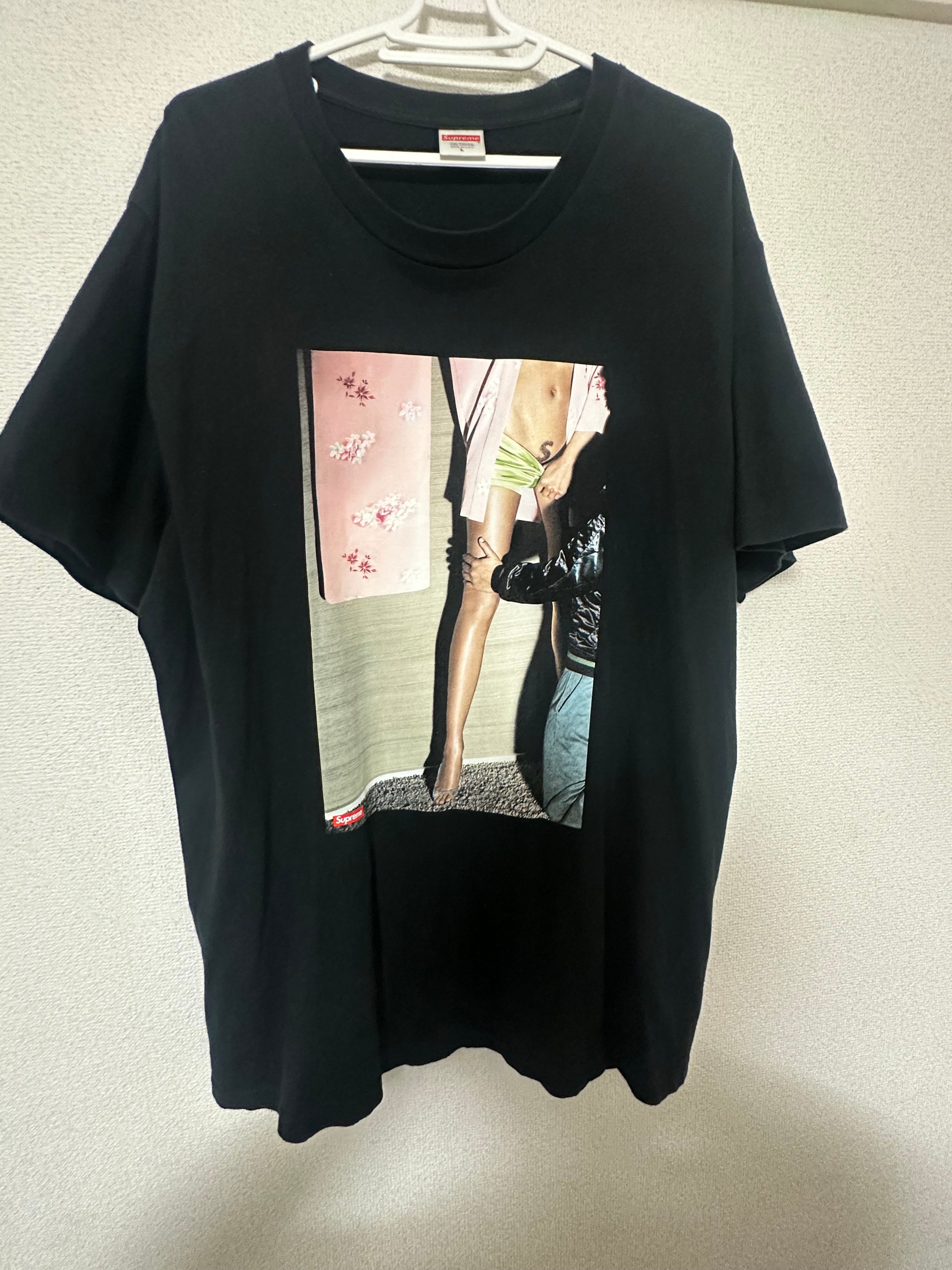 Supreme Model Tee "Black"