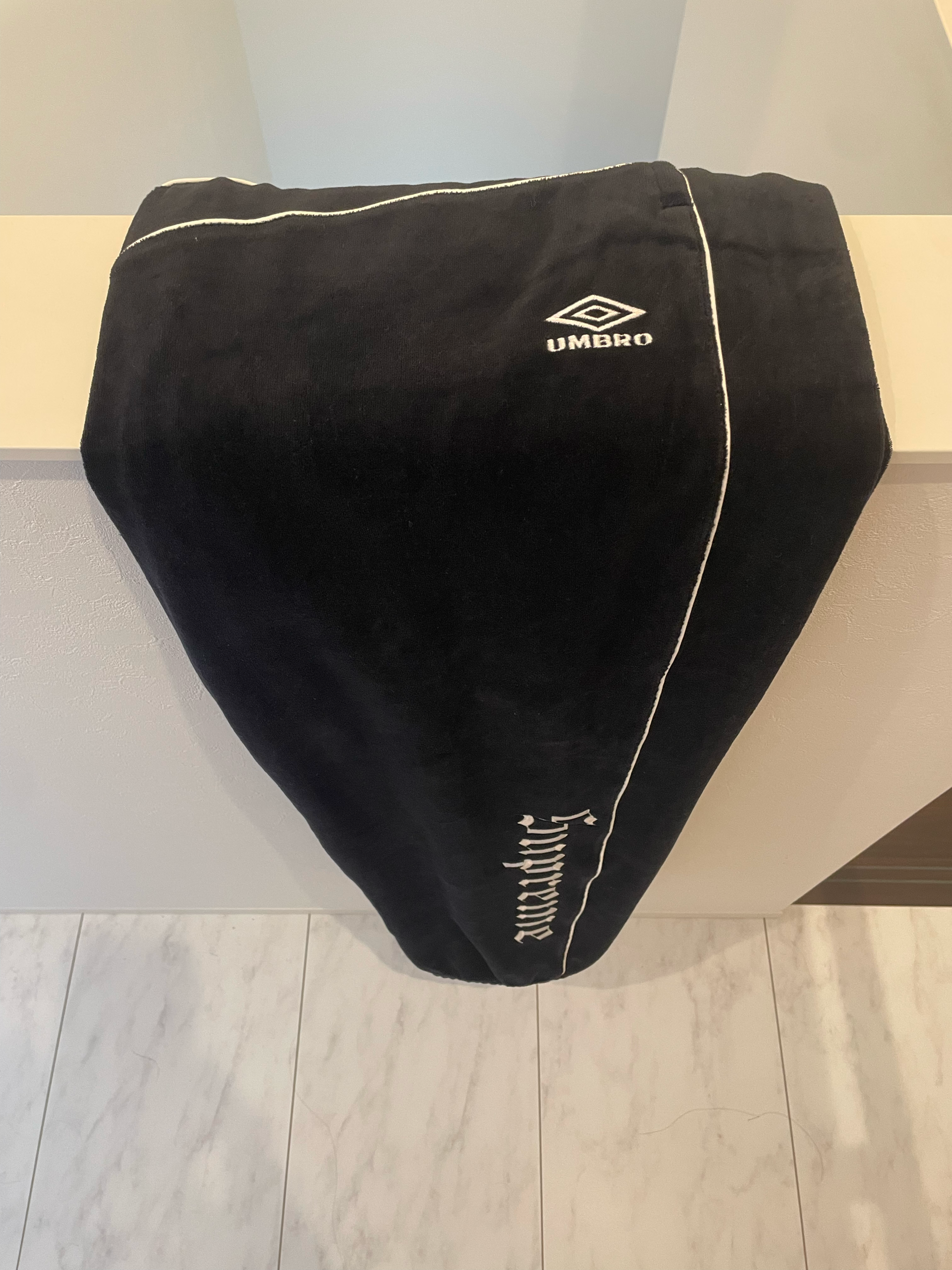 Supreme x Umbro Velour Track Pant "Black"