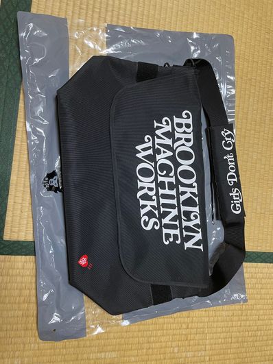 HUMAN MADE x BMW x GDC MESSENGER BAG "Black"
