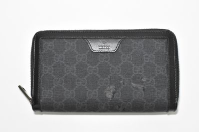 GUCCI GG Round Fastener Wallet "Black"