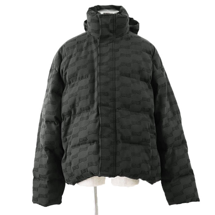 【美品】BALENCIAGA バレンシアガ ダウンジャケット WARDROBE サイズ 48 メンズ 2022年製 BB ロゴ モノグラム ジャガード 総柄 ハイネック ビッグシルエット コットン / ポリエステル アウター チャコールグリーン イタリア製