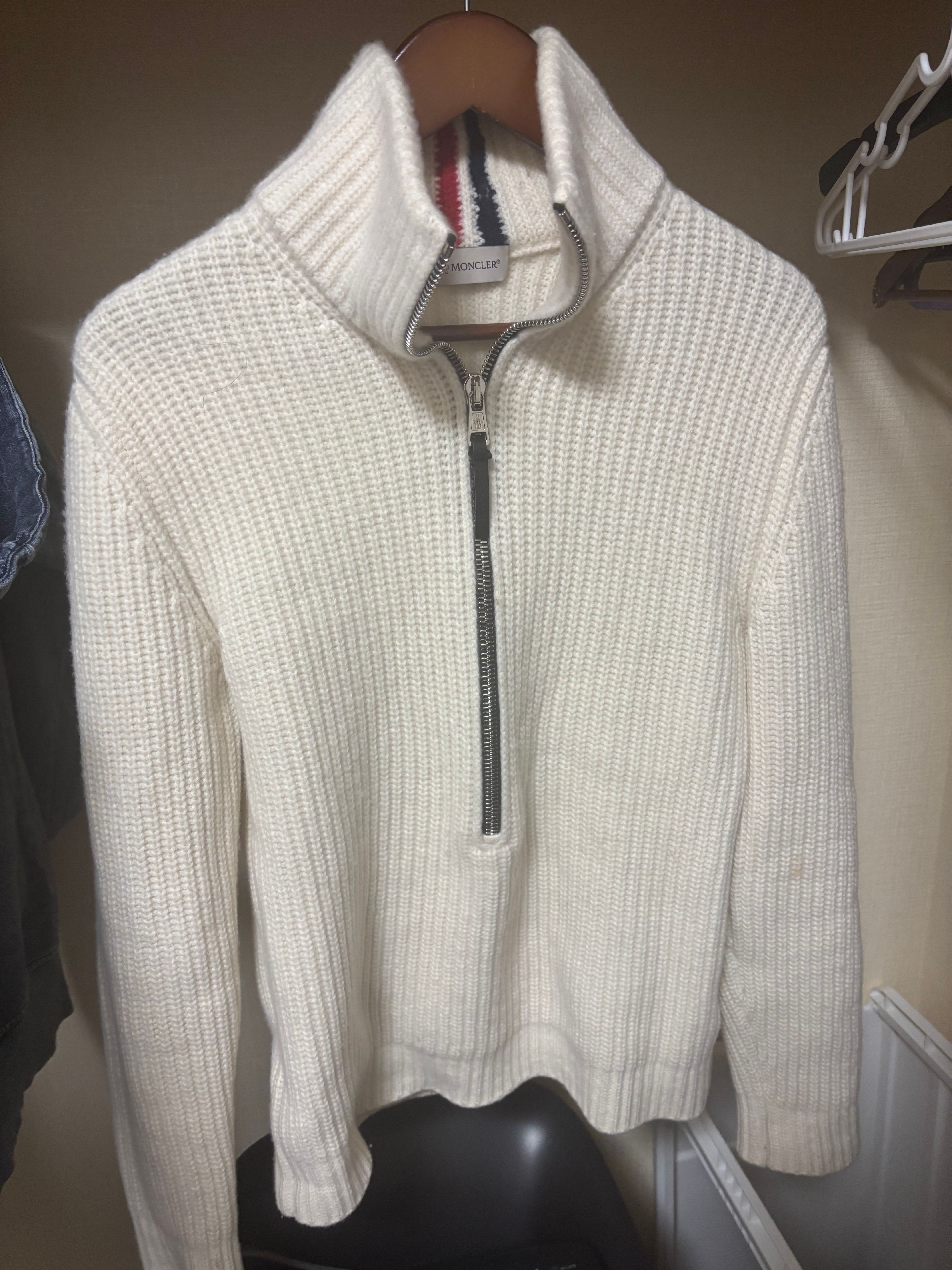 モンクレール　ニット？セーター？