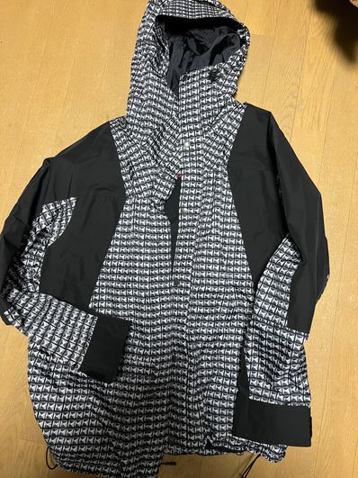Supreme x The North Face Studded Mountain Light Jacket "Black"