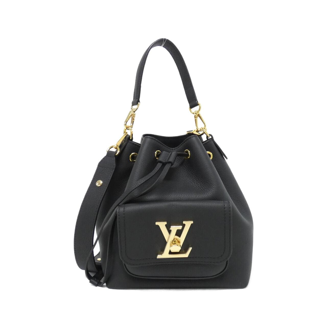 ルイヴィトン トリヨン ロックミー バケット M57687 ショルダーバッグ