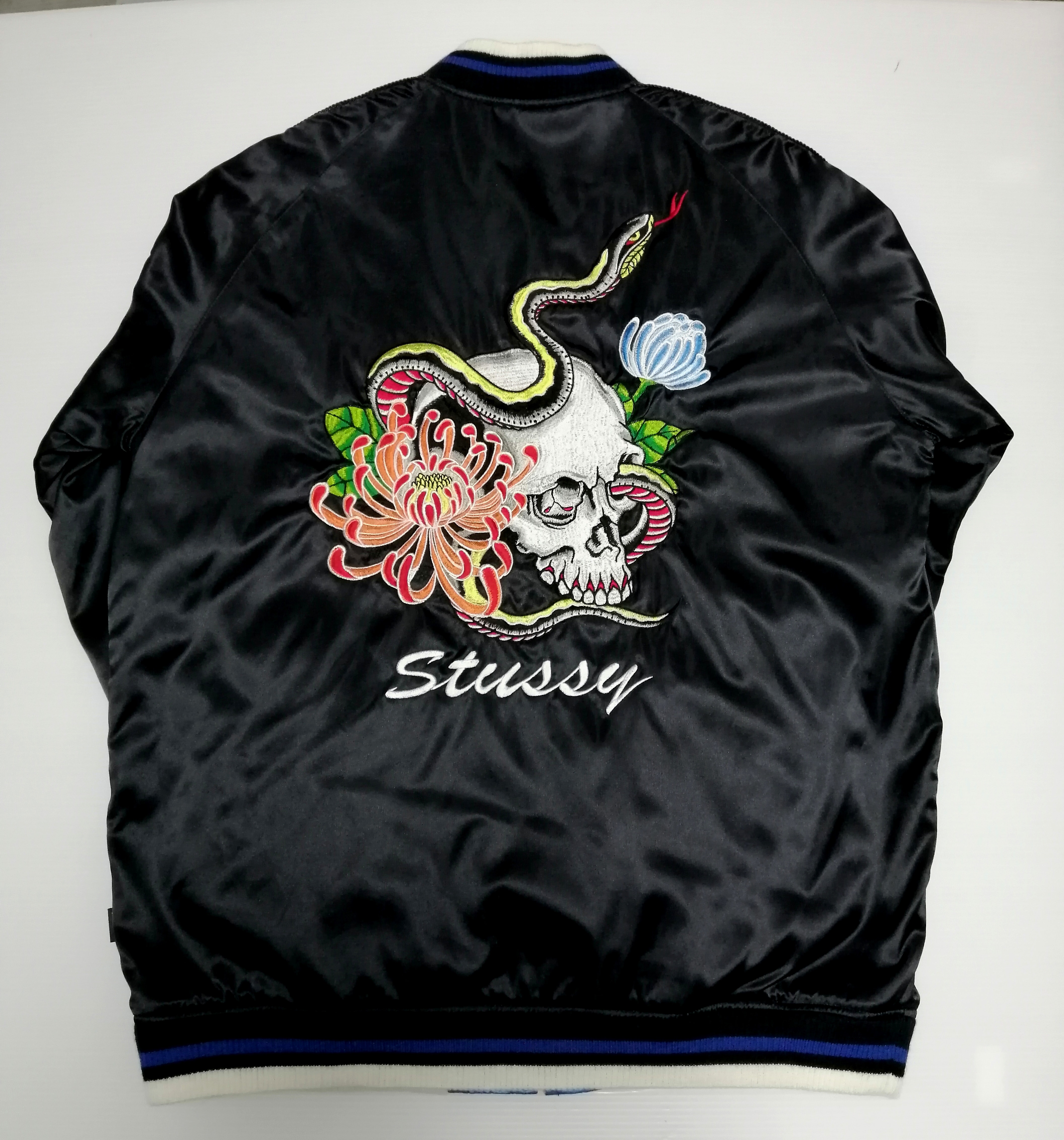 目立った傷や汚れなし】stussy skull reversible jacket スカジャンの