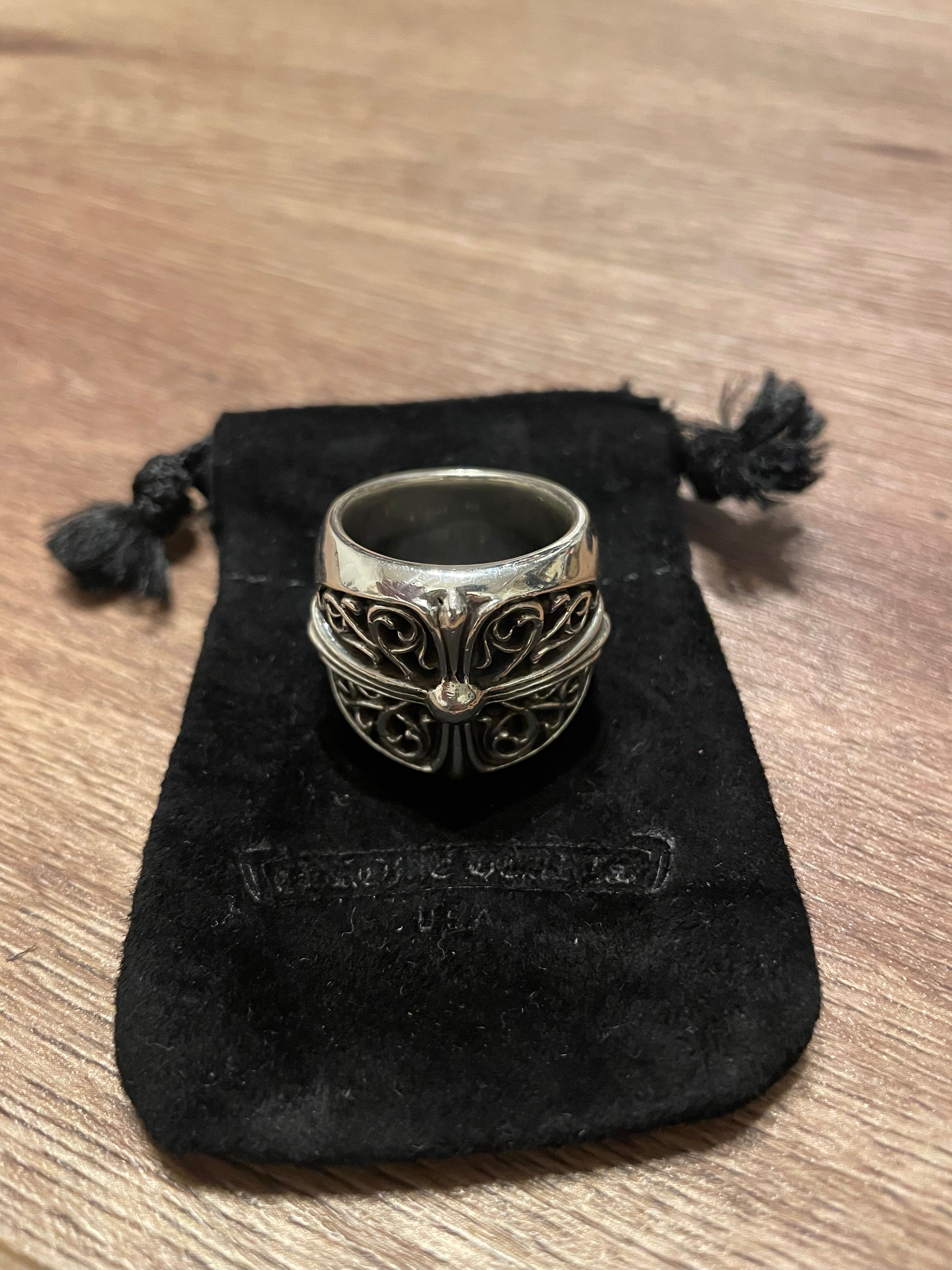 Chrome Hearts Classic Oval Cross Ring "Silver"