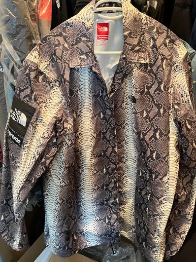 Supreme x The North Face Taped Seam Coaches Jacket "Black"