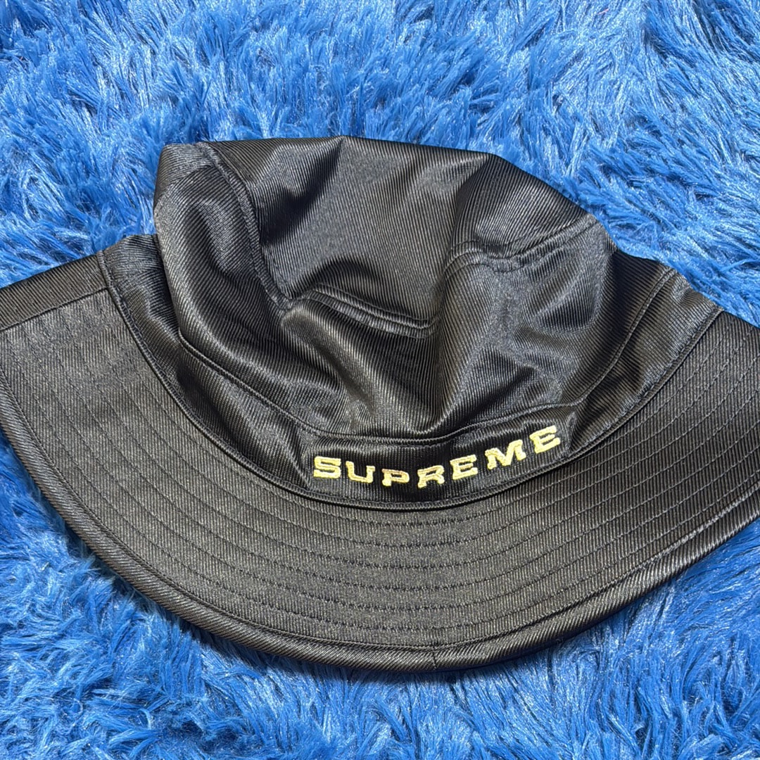 Supreme x Nike Dazzle Crusher "Navy"