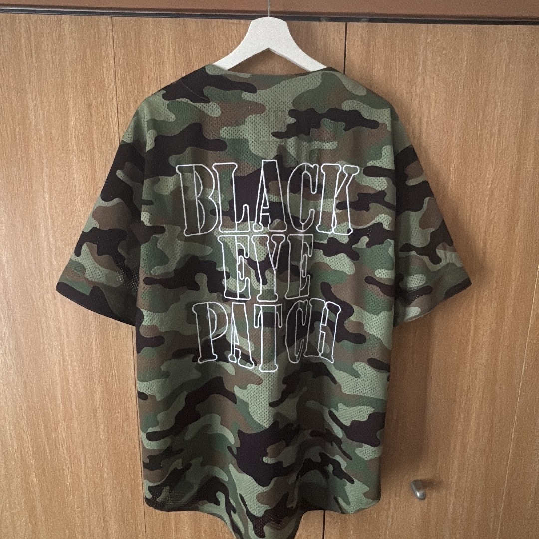 BlackEyePatch Outlined Stencil Logo Baseball Shirt "Green Camo"