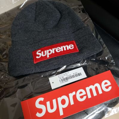 Supreme New Era® Box Logo Beanie "Charcoal" (21FW)