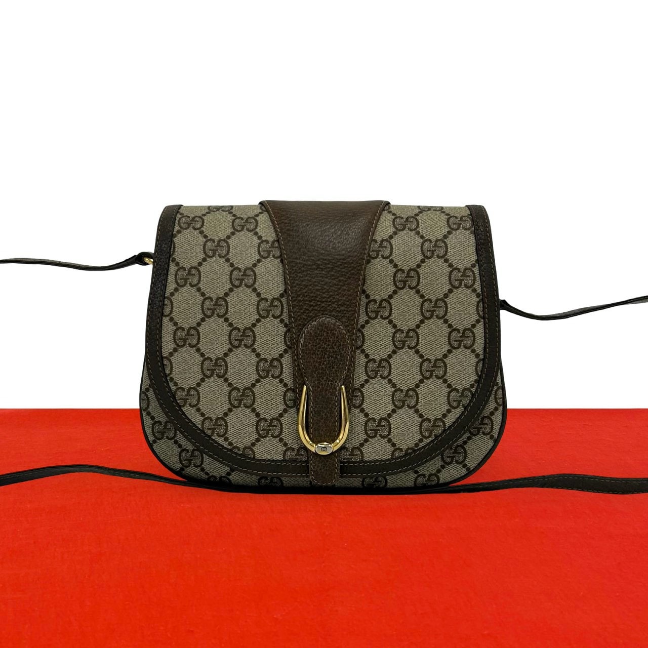 GUCCI グッチ GG ロゴ 柄 レザー PVC ショルダーバッグ ブラウン
 55519