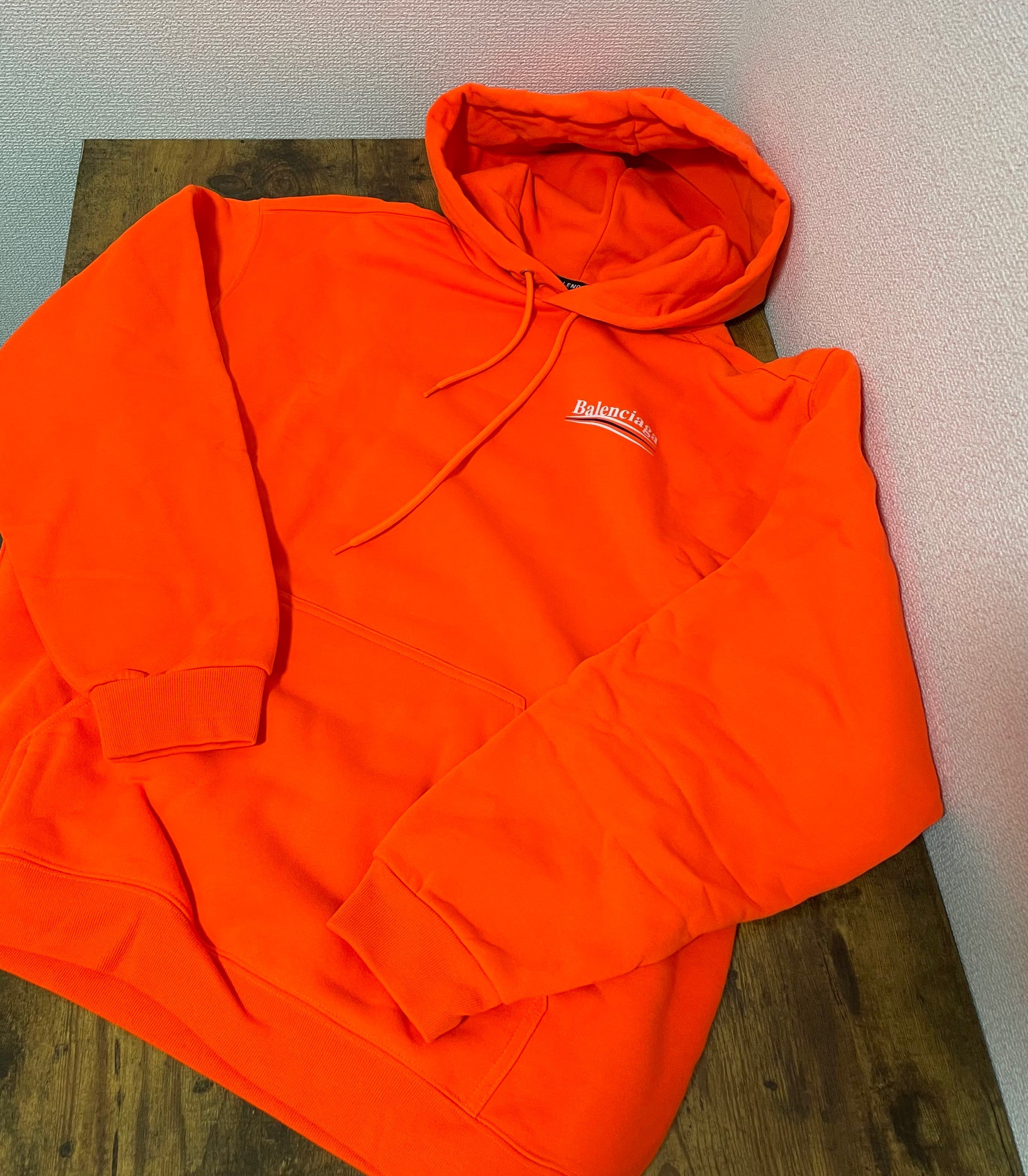 【新品】BALENCIAGA(バレンシアガ)バックロゴ パーカー