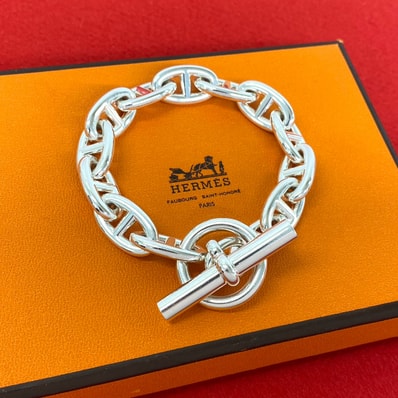 HERMES エルメス シェーヌダンクル GM 13コマ ブレスレット シルバー925 ブレスレット シルバー
11752