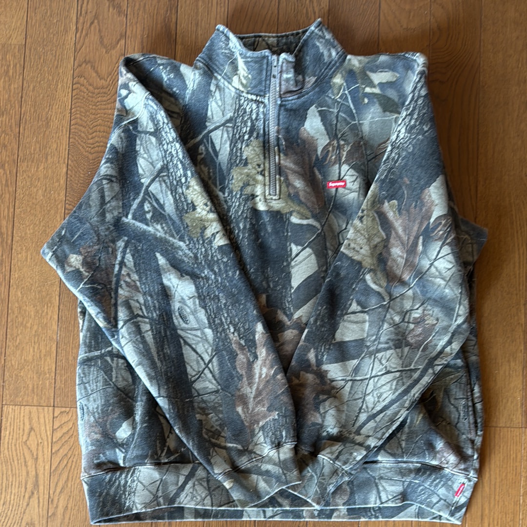 Supreme Small Box Half Zip Pullover  (25SS)"Realtree Hardwoods"