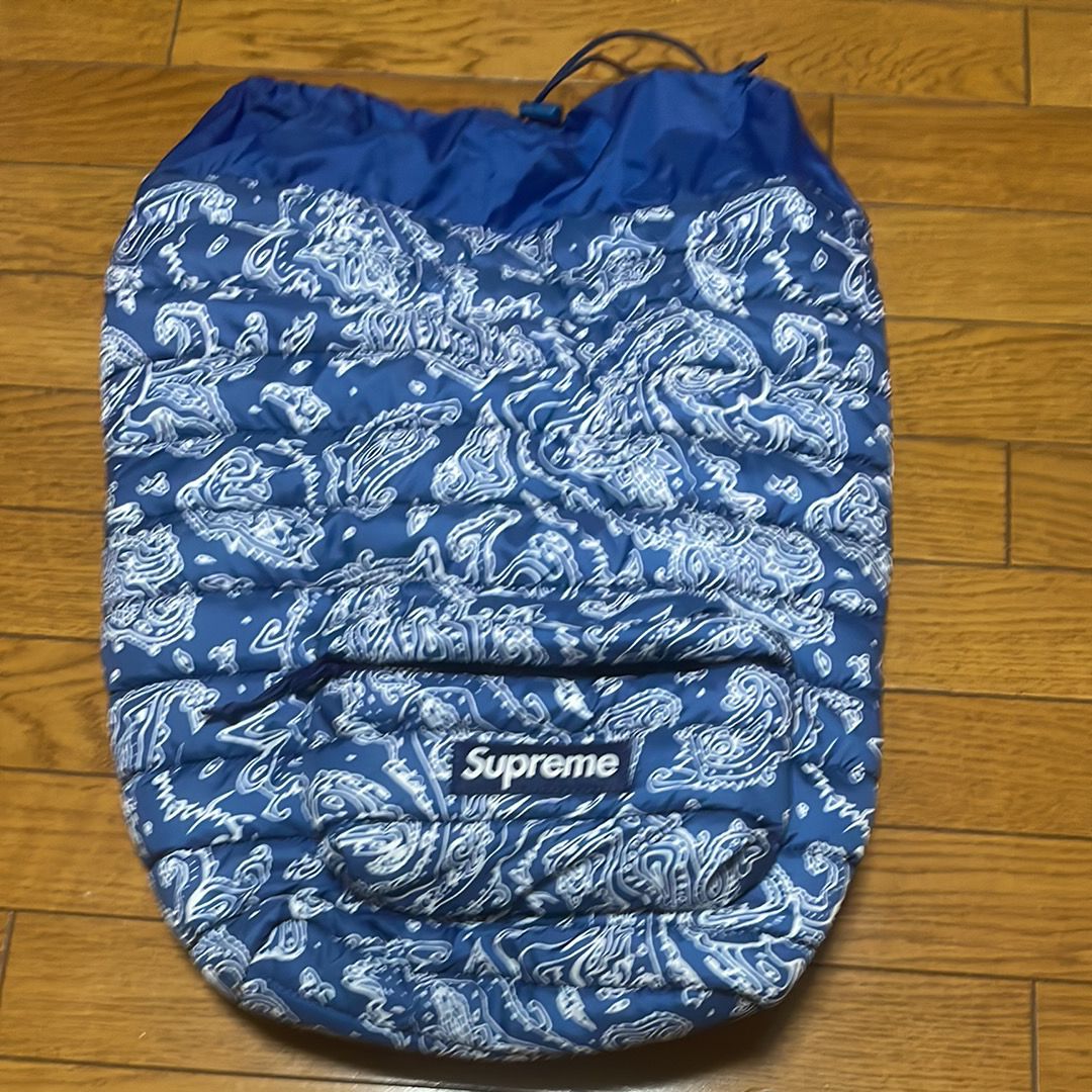 Supreme Puffer Backpack "Blue Paisley"