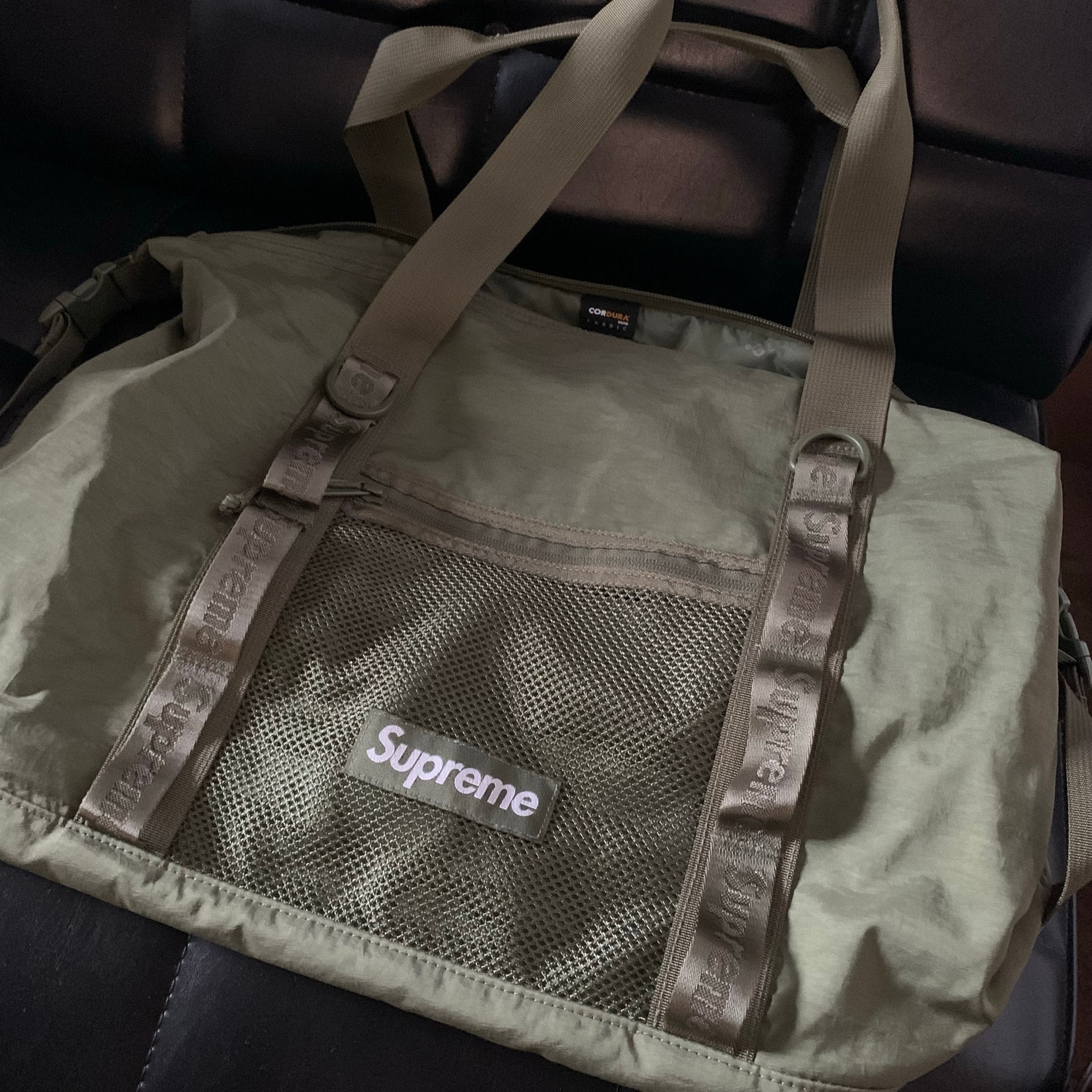 Supreme Zip Tote 25L "Olive" (20FW)