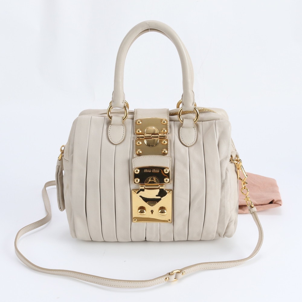 ■美品 ミュウミュウ ゴールド 金具ショルダーバッグ レザー