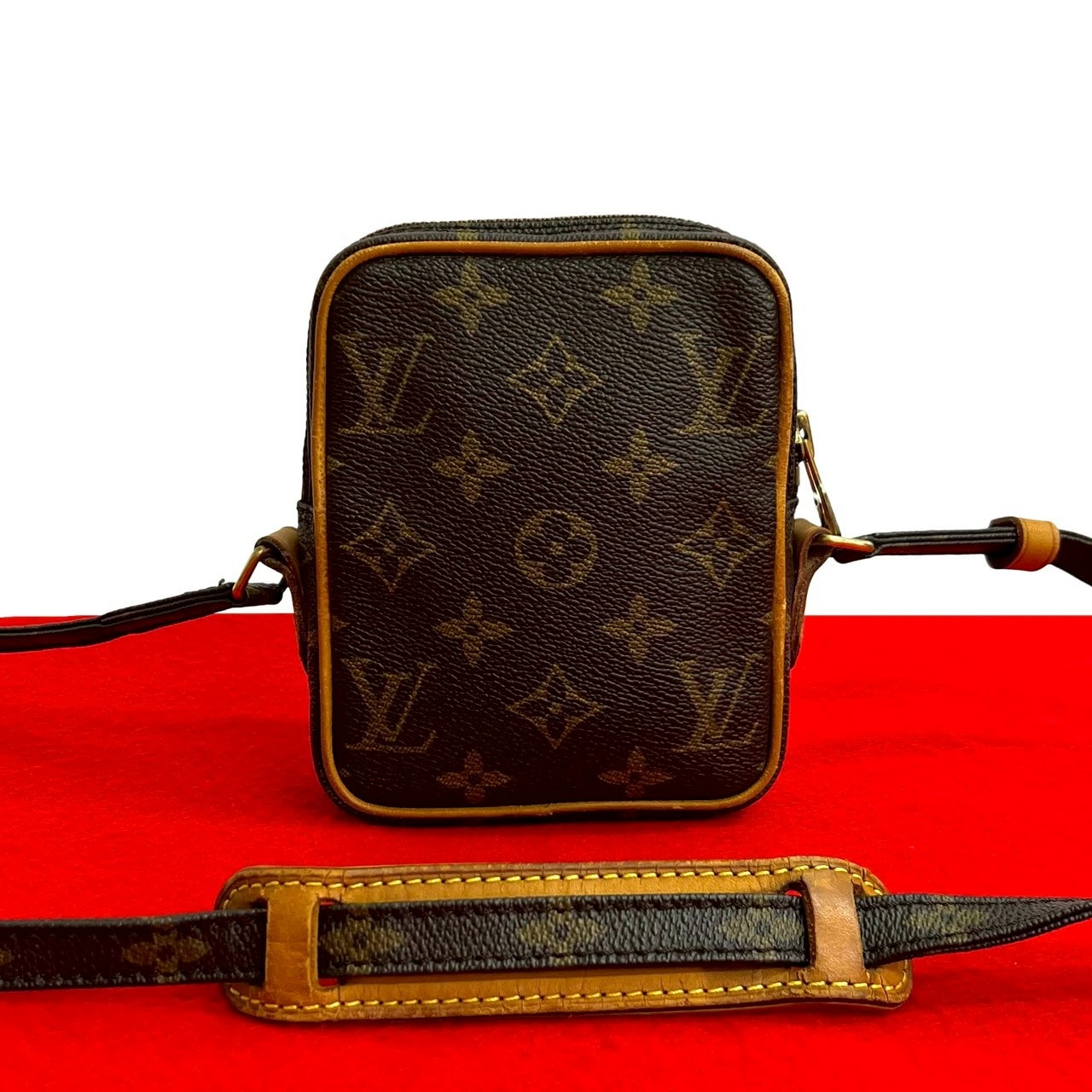 LOUIS VUITTON ルイヴィトン ミニ ダヌーヴ モノグラム レザー PVC ショルダーバッグ ブラウン
 199-2