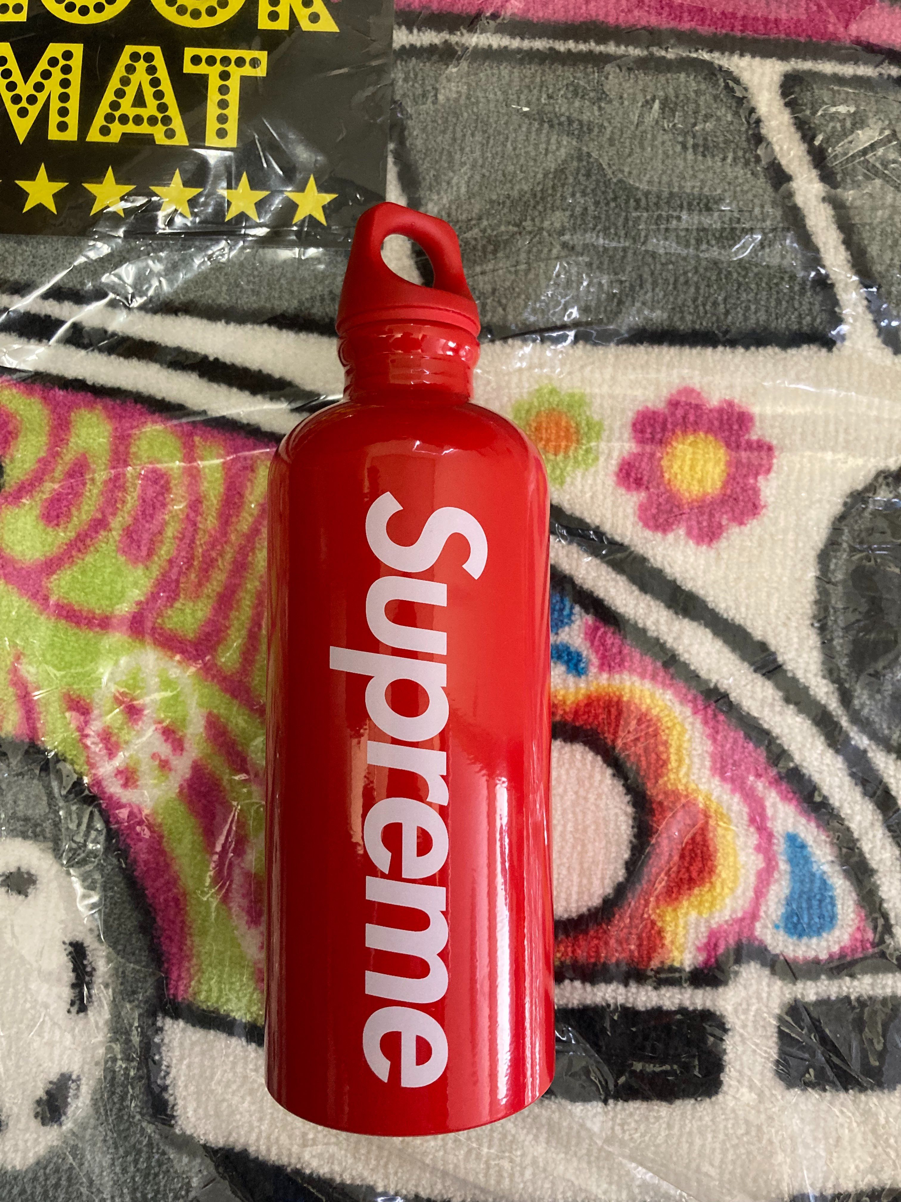 Supreme / SIGG™ Traveller 0.6L Water Bottle 