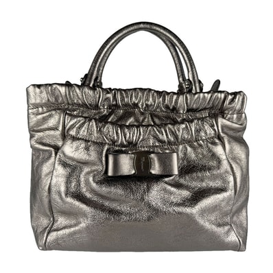 サルヴァトーレフェラガモ Salvatore Ferragamo ハンドバッグ ショルダーバッグ ヴァラリボン レザー メタリックカーキ レディース【中古】 z9151